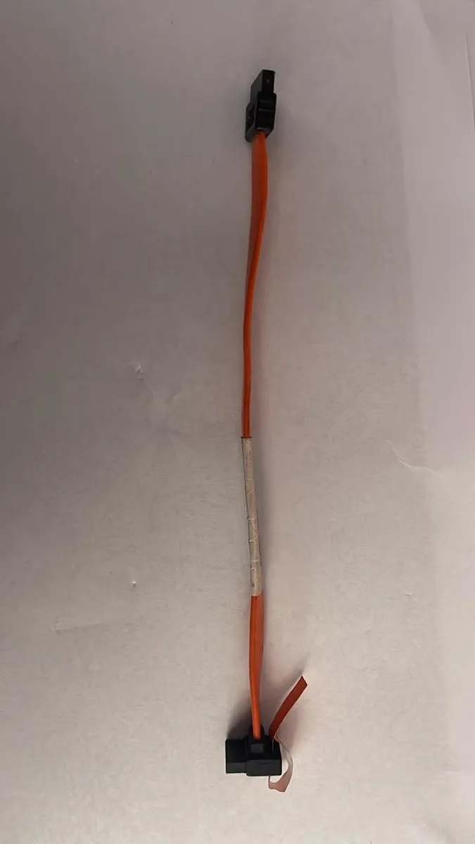 CABLE SATA 90° NARANJA